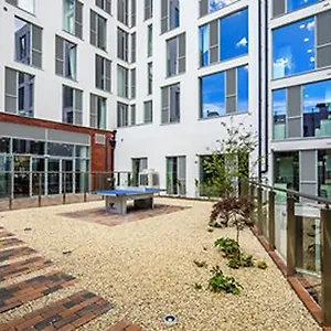  Apartment Liv